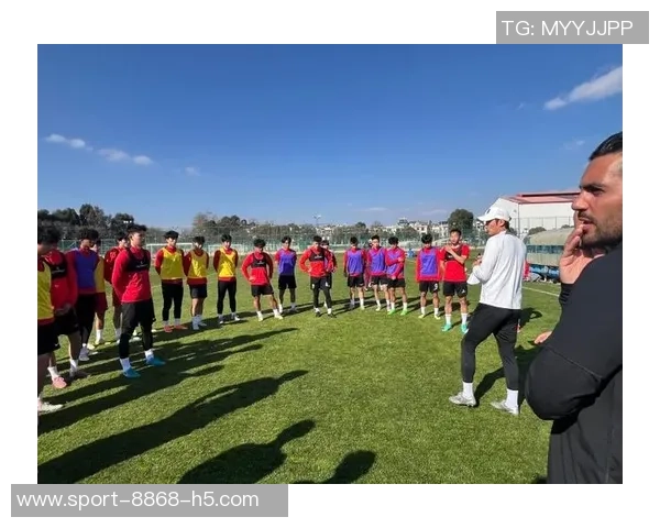 海港冬训全景呈现让我们一起感受专注与热血的激情时刻 海港冬训全景呈现让我们一起感受专注与热血的激情时刻